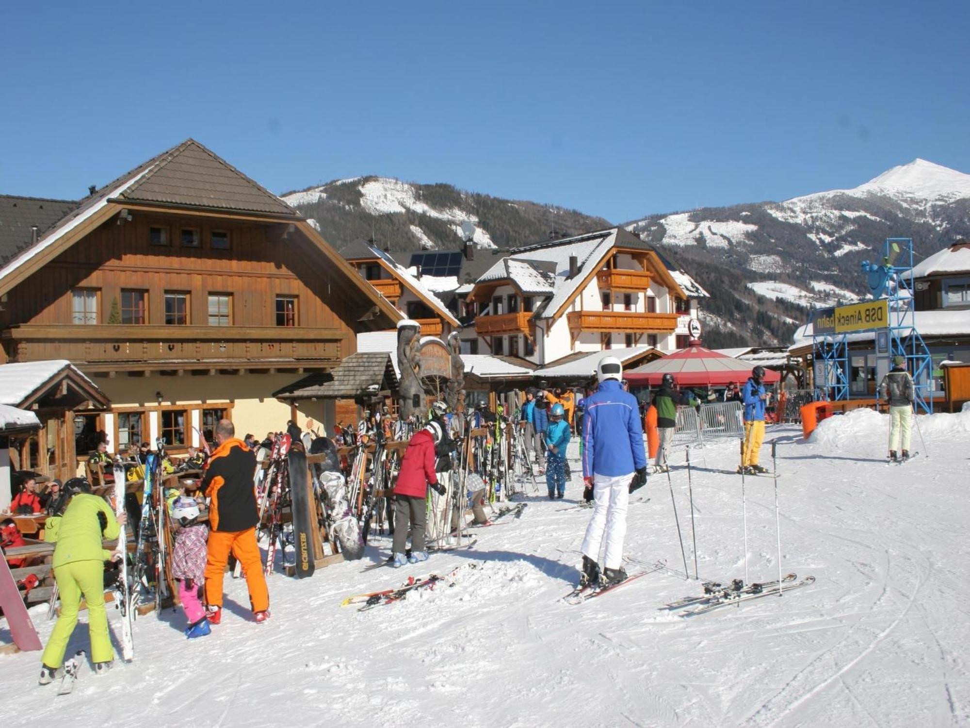 Apartment In Sankt Margarethen Near Ski Area Sankt Margarethen im Lungau Luaran gambar
